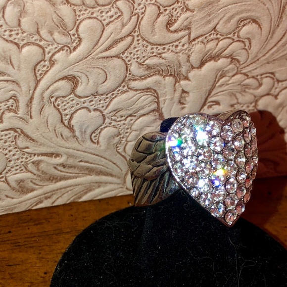 HEART WINGS PAVE CRYSTAL RING NEW  STRETCHY - Picture 2 of 5